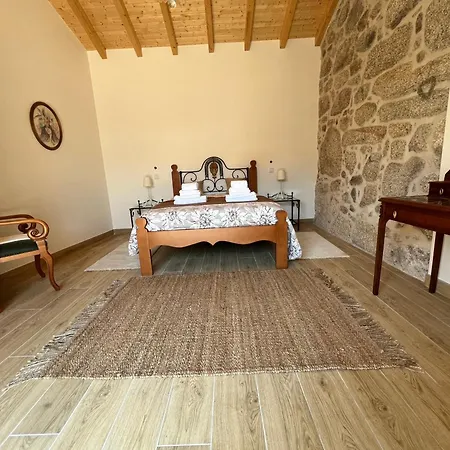 Eido De Bairros - Casa Cantinho Da Touca