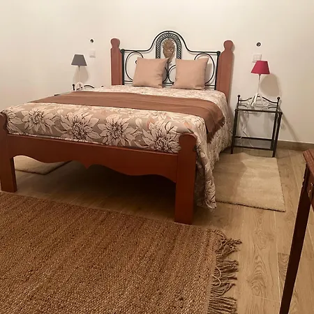 Eido De Bairros - Casa Cantinho Da Touca *