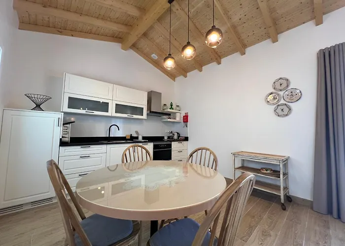 Eido De Bairros - Casa Cantinho Da Touça *